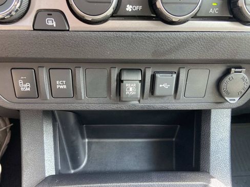 Used 2023 Toyota Tacoma SR5 w/ Technology Package AWD/4WD image 37
