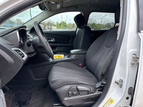 Used 2013 GMC Terrain SLE AWD/4WD image 11