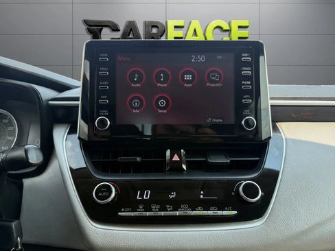 Used 2020 Toyota Corolla LE FWD image 25