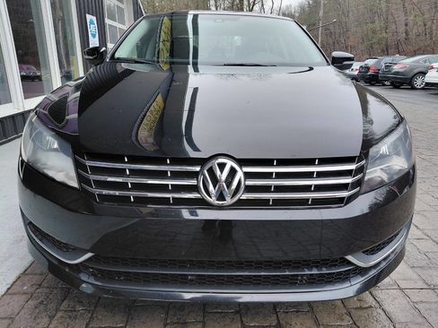 Used 2013 Volkswagen Passat TDI SE image 4