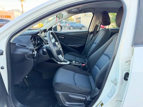 Used 2017 Toyota Yaris iA image 19