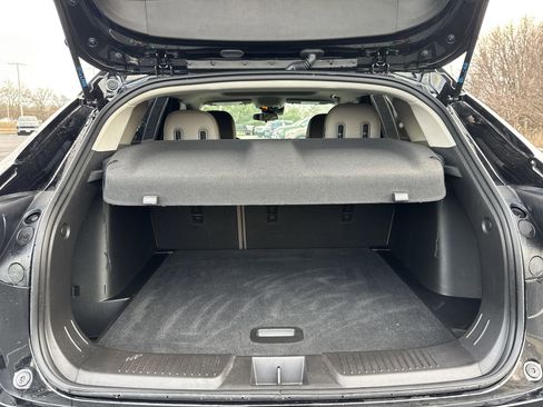 Used 2025 Chevrolet Trax ACTIV w/ Sunroof Package image 23