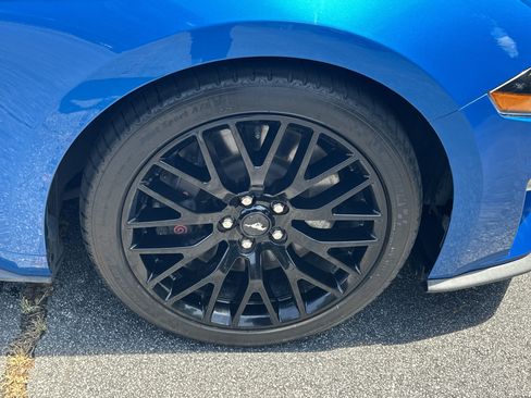 Used 2019 Ford Mustang GT Premium w/ GT Performance Package RWD image 17