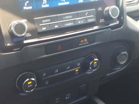 Used 2023 Nissan Frontier SV w/ Midnight Edition Package RWD image 18