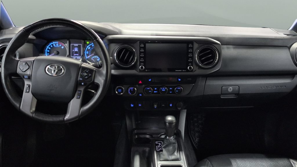 Used 2020 Toyota Tacoma TRD Sport AWD/4WD image 19