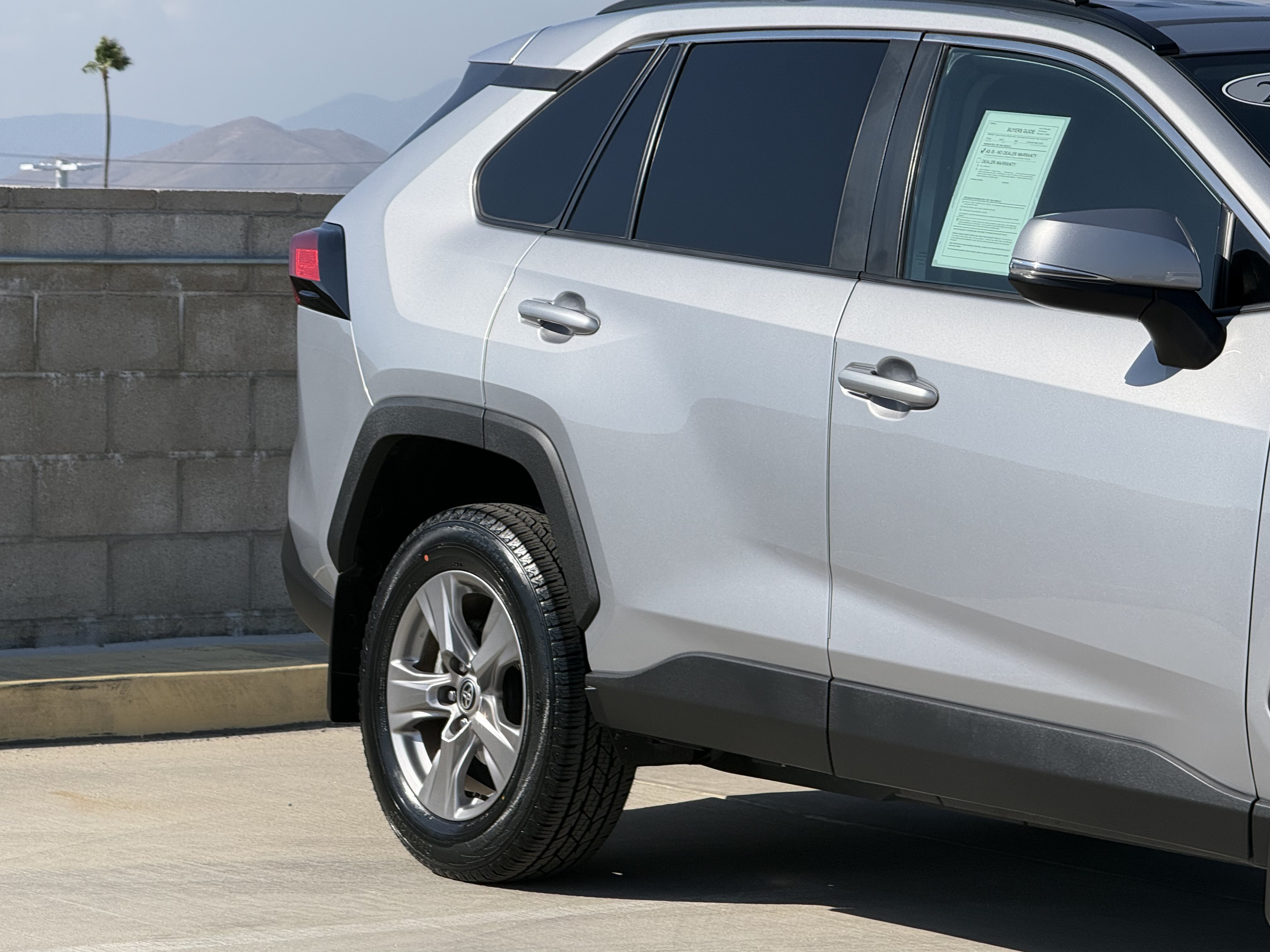 Used 2024 Toyota RAV4 XLE FWD image 5