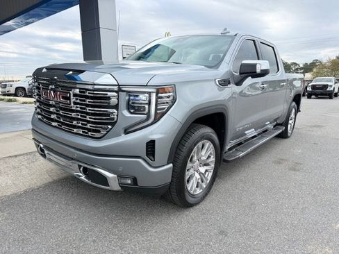 Used 2023 GMC Sierra 1500 Denali w/ Technology Package image 7