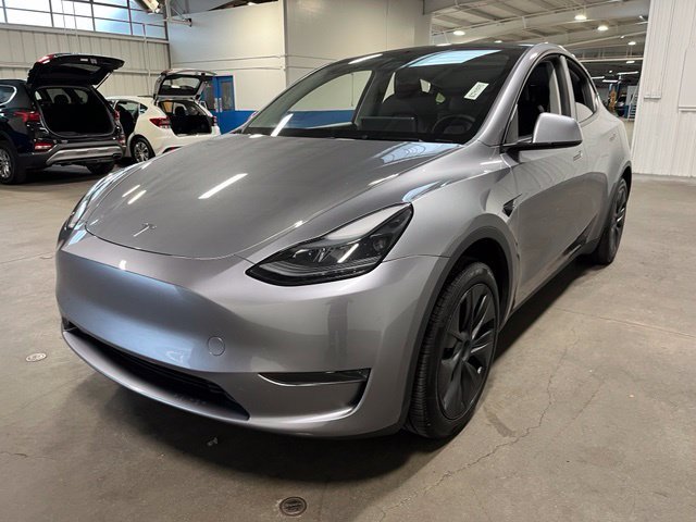 Used 2025 Tesla Model Y Long Range RWD image 7