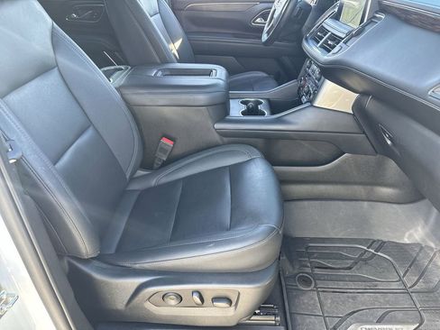 Used 2023 Chevrolet Tahoe LT w/ Luxury Package image 28