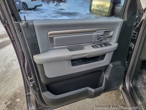 Used 2018 RAM 1500 Big Horn image 24