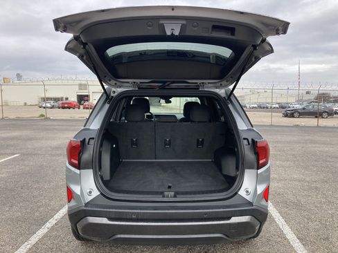 Used 2025 GMC Terrain Elevation image 21