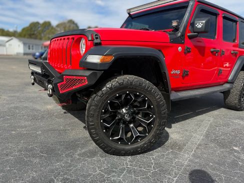 Used 2018 Jeep Wrangler Unlimited Sport S image 4