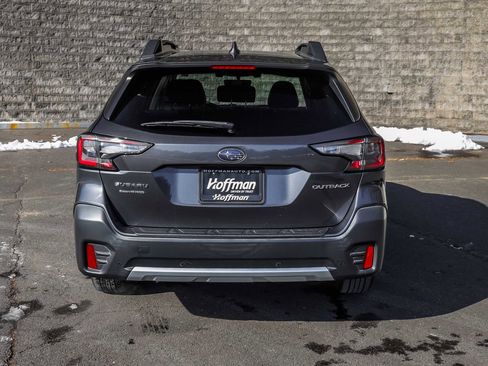 Used 2020 Subaru Outback Limited image 8
