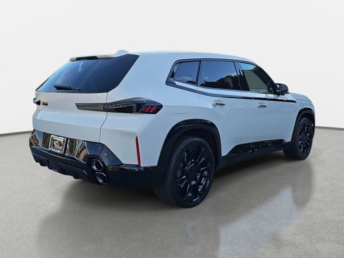 New 2026 BMW XM Label Red image 5