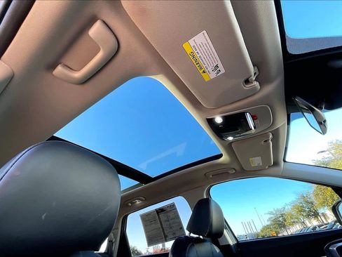 Used 2022 Kia Sorento SX image 30