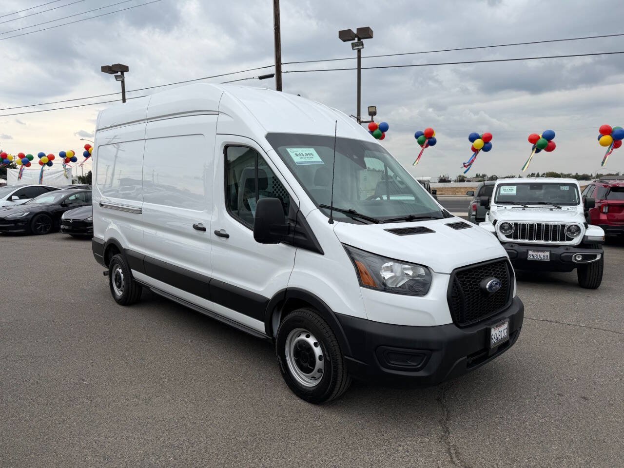 Used 2023 Ford Transit 250 148 High Roof RWD image 2