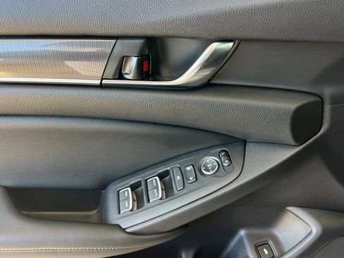 Used 2020 Honda Accord Sport image 12