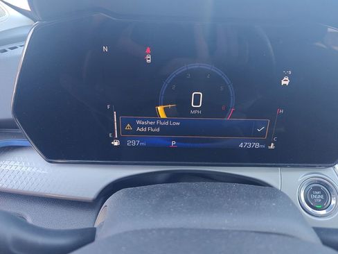 Used 2024 Chevrolet Trax LT w/ Driver Confidence Package image 8