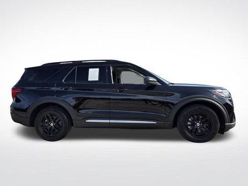 Used 2025 Ford Explorer Active RWD image 1