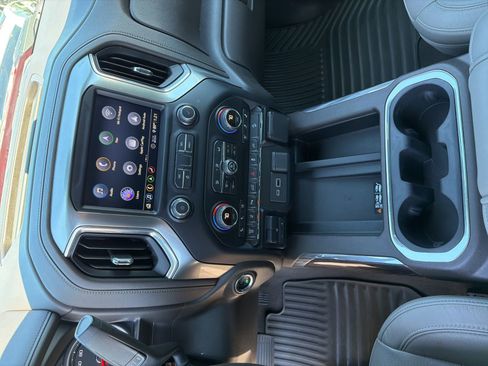 Used 2020 Chevrolet Silverado 2500 LTZ w/ LTZ Premium Package image 20