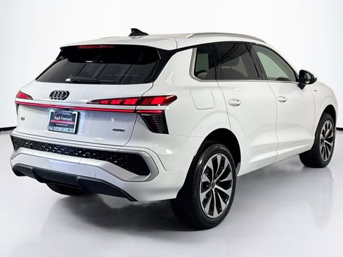 New 2026 Audi Q3 quattro 2.0T AWD/4WD image 5