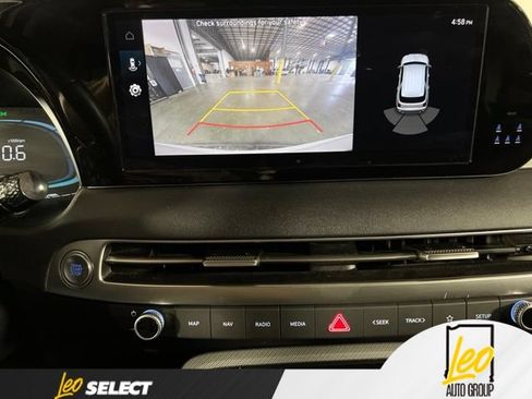 Used 2025 Hyundai Palisade SEL AWD/4WD image 21
