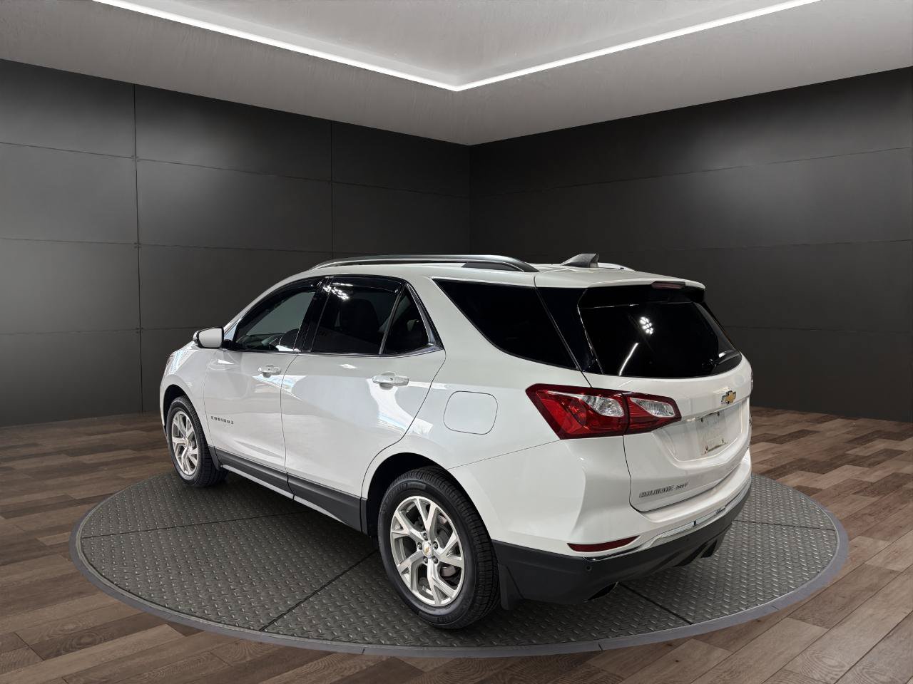 Used 2019 Chevrolet Equinox LT AWD/4WD image 6