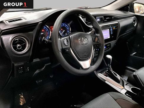 Certified 2019 Toyota Corolla LE FWD image 18