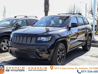 Used 2017 Jeep Grand Cherokee Altitude