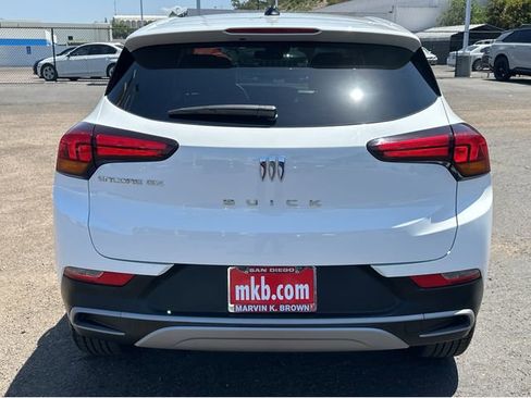 Used 2025 Buick Encore GX Preferred FWD image 12