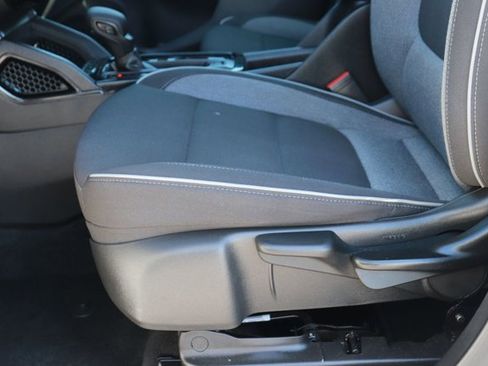 Used 2025 Chevrolet TrailBlazer LT image 11