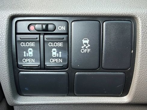 Used 2016 Honda Odyssey EX image 17
