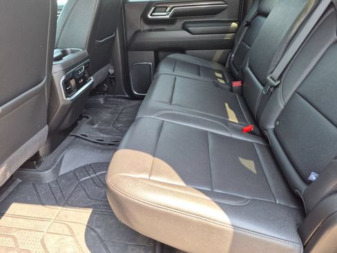 Used 2024 Chevrolet Silverado 2500 LTZ w/ LTZ Convenience Package AWD/4WD image 26