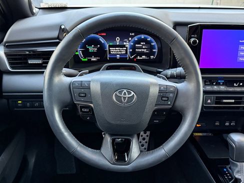 Used 2025 Toyota Camry XSE w/ Premium Plus Package image 11