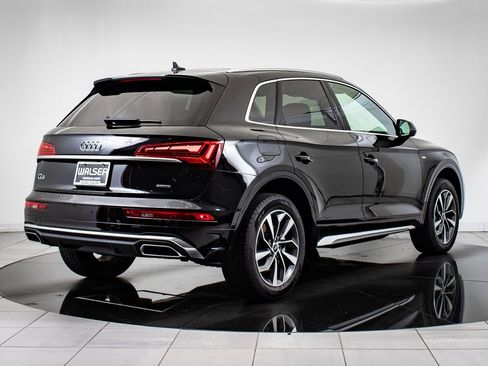 Used 2024 Audi Q5 2.0T Premium w/ Convenience Package image 10