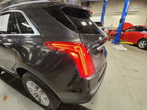 Used 2019 Cadillac XT5 Luxury image 30