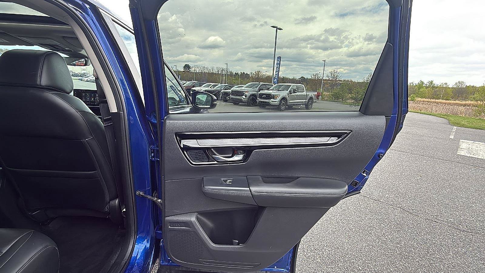 Used 2023 Honda CR-V EX-L image 17