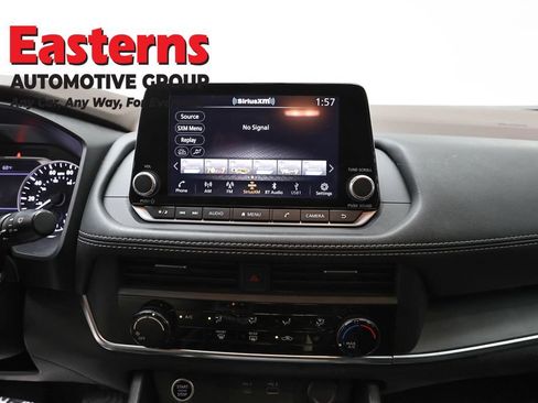 Used 2023 Nissan Rogue S AWD/4WD image 12