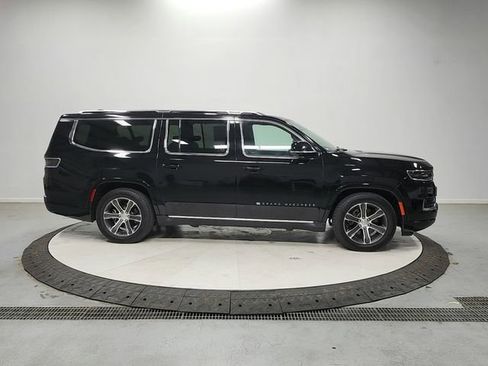 Used 2024 Jeep Grand Wagoneer L 4WD image 8