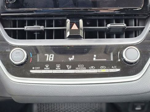 Used 2024 Toyota Corolla LE image 23