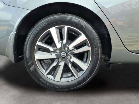 Used 2025 Nissan Versa S w/ S Plus Package FWD image 20