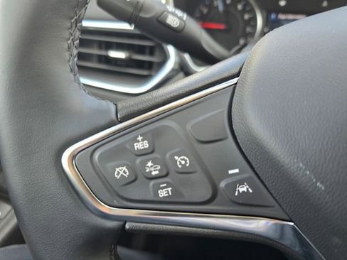 Used 2024 Chevrolet Equinox LT AWD/4WD image 17