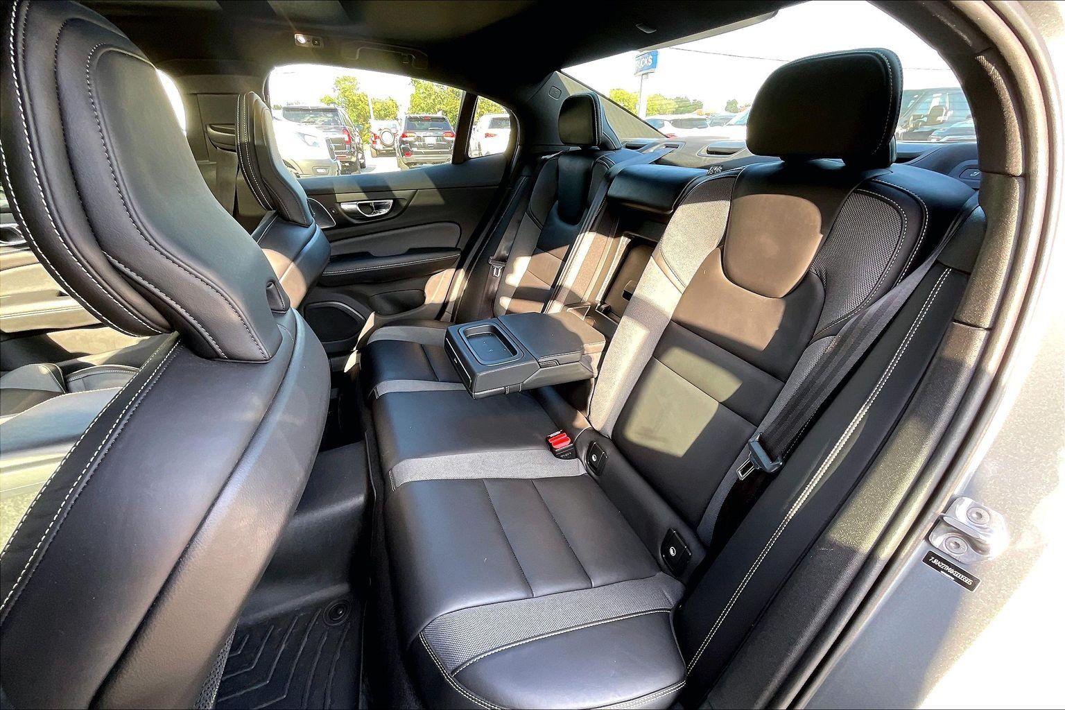 Used 2019 Volvo S60 T6 R-Design AWD/4WD image 26