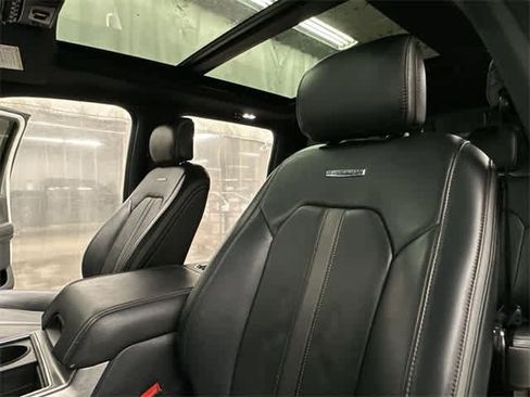 Used 2022 Ford F350 Platinum w/ FX4 Off-Road Package image 17