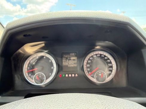 Used 2017 RAM 1500 Express AWD/4WD image 22