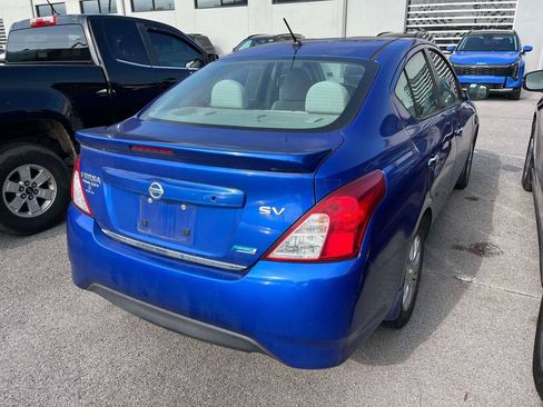 Used 2016 Nissan Versa SV w/ SV Appearance Package FWD image 2