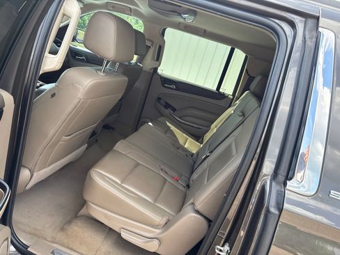 Used 2019 GMC Yukon XL SLT RWD image 10