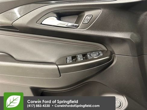 Used 2023 Chevrolet TrailBlazer RS w/ Sun and Liftgate Package image 37