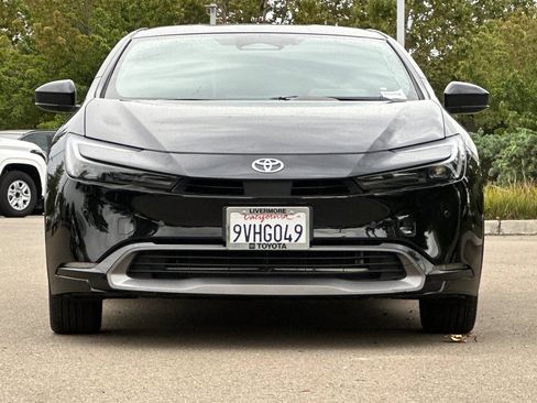 Used 2026 Toyota Prius LE FWD image 9