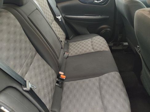 Used 2020 Nissan Rogue Sport SV FWD image 19